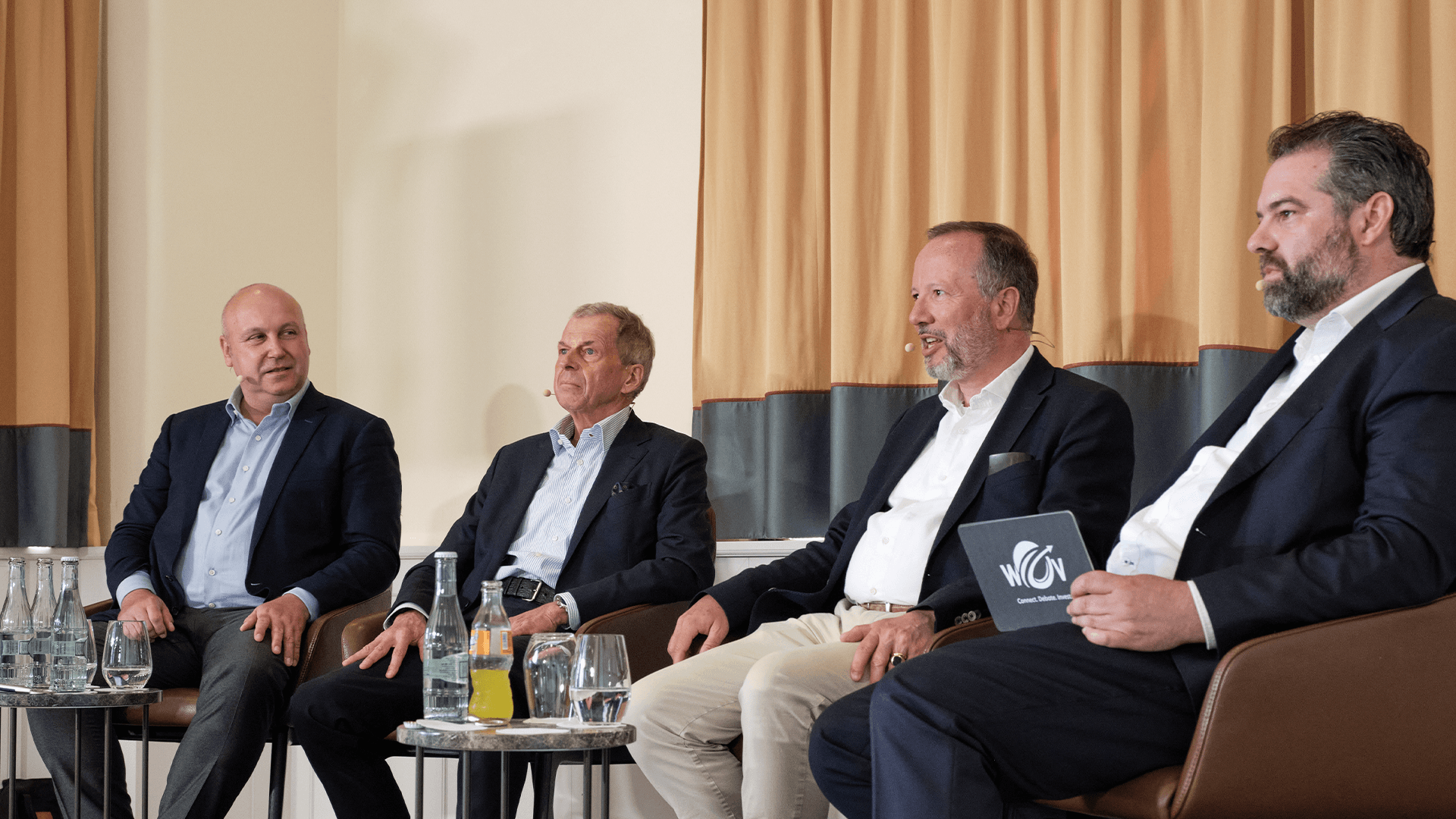 Titelbild alphaTrio April 2024